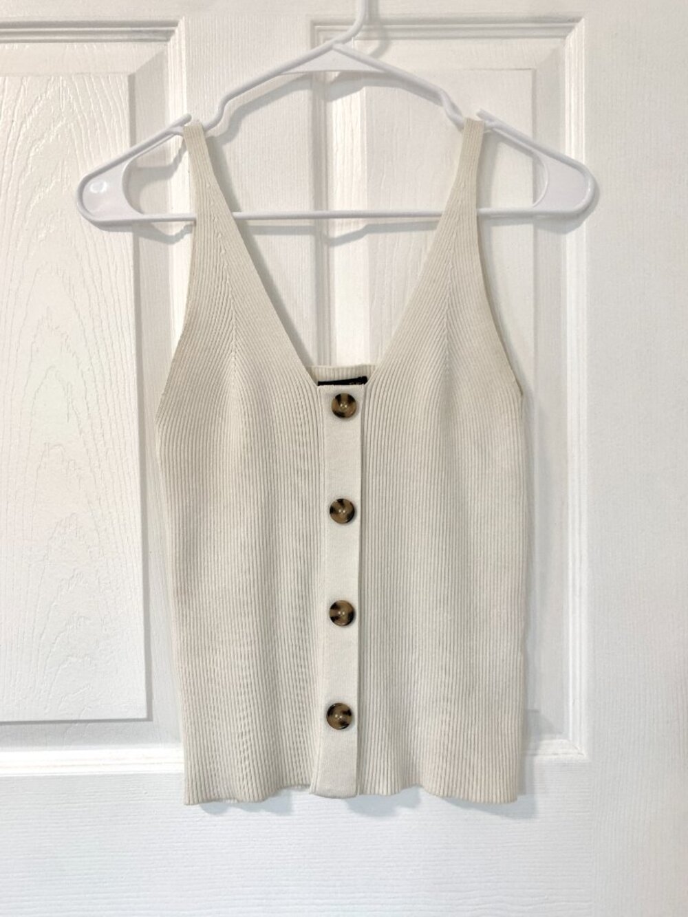 Massimo Dutti Ribbed Knit Button-Front V-Neck Top Vest Off White XS